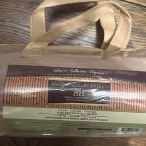 King sheet set, 1 flat, 1 fitted, 2 pillow cases khaki colored NWT in nice case